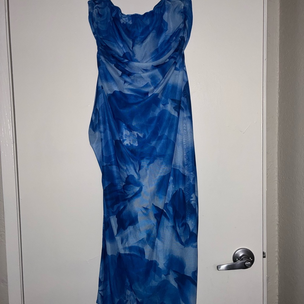 SHEIN Strapless Blue Dress